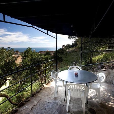 לה לבאנדו Petite Maison De Vacance Vue Mer מראה חיצוני תמונה